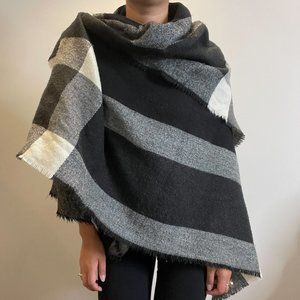 Oversized Checkered Blanket Scarf